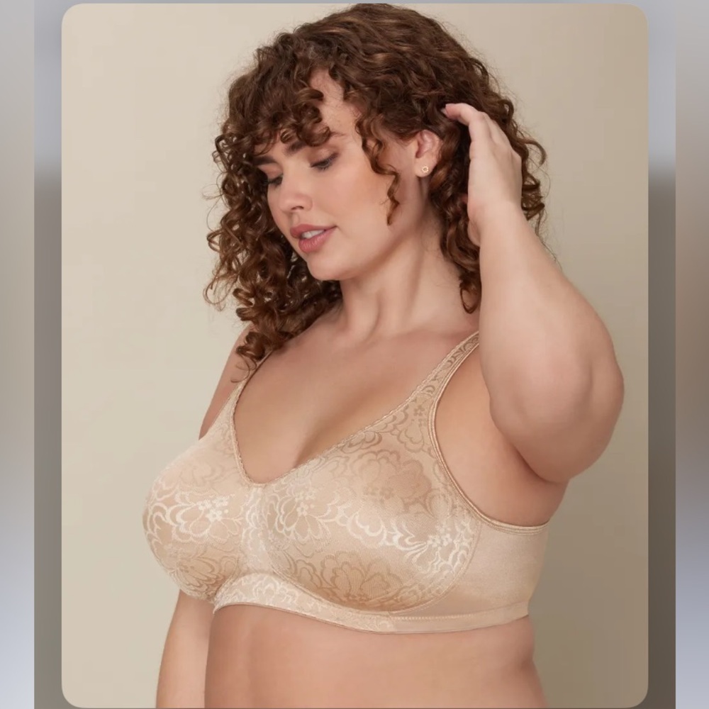 Playtex Women’s Floral Lace Tan Bra size 42C